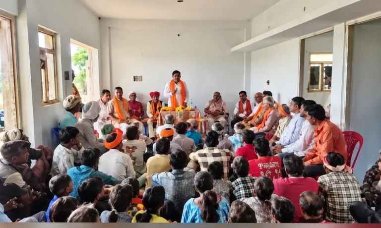 अलीराजपुर के कुलवट-ककराना में नए बिजली ट्रांसफॉर्मर शुरू, औझड़ में ₹3.59 करोड़ के बैराज का भूमिपूजन