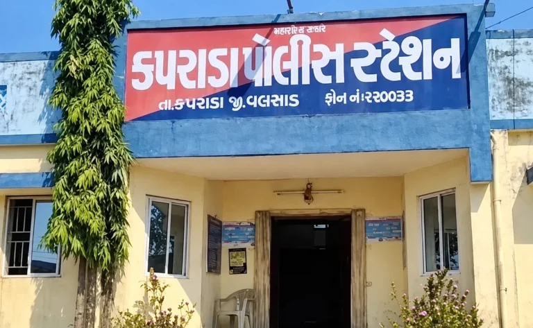 गुजरात: कपराड़ा के भवाड़ा जागीर में बाइक फिसलने से घायल चालक की इलाज के दौरान मौत, शिकायत दर्ज