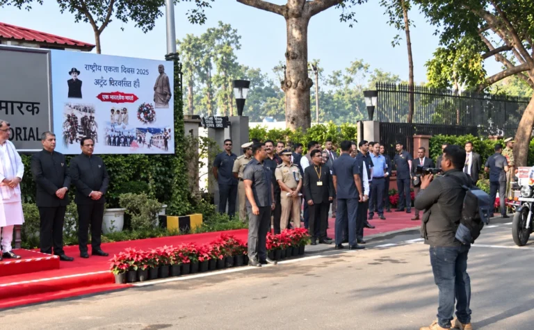 अमित शाह ने नशे के खिलाफ बाइक रैली को दिखाई हरी झंडी, 31 अक्टूबर को गुजरात पहुंचेगी रैली