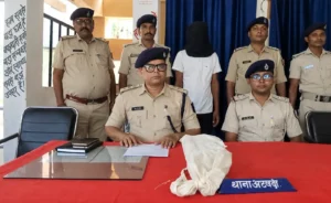 नालंदा के बाहापर गांव में अवैध हथियार के साथ एक गिरफ्तार, दो नाली बंदूक और 7 कारतूस बरामद