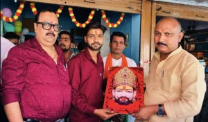 हरदोई में राधा रानी मेडिकल स्टोर का उद्घाटन, भाजपा जिलाध्यक्ष अजीत सिंह बब्बन ने किया शुभारंभ