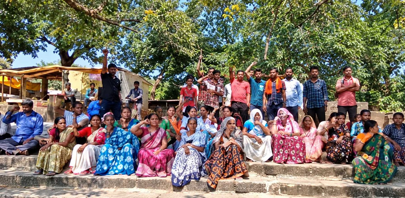 रामटेक गड मंदिर परिसर में अतिक्रमण हटाने की कार्रवाई का विरोध, फुटपाथ दुकानदारों ने बंद रखीं दुकानें